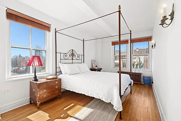 Sold by Compass | media 4