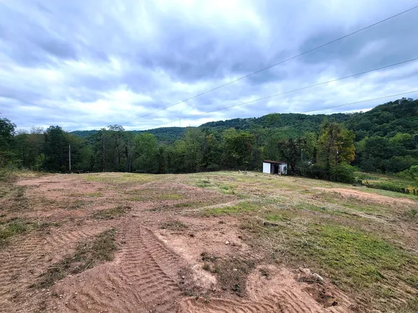 6613 Ballard Red Sulphur Pkwy, Ballard, WV 24918