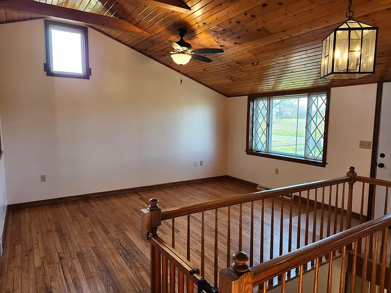 157 Golden City Rd — Photo 17