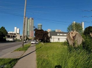 5668 Dunn St, Niagara Falls, ON L2G2N7