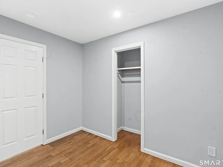 22 Irving Pl — Photo 9