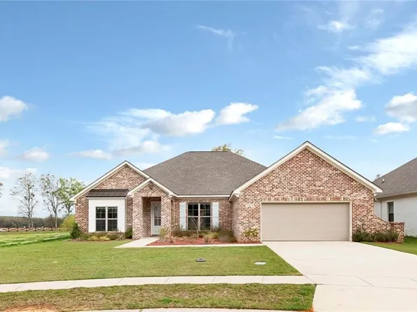 10270 Grady Ln, Mobile, AL 36695