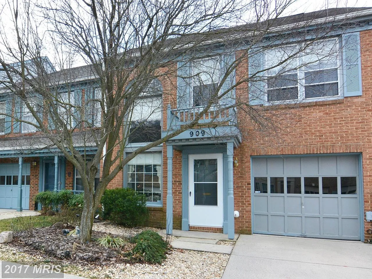 909 Boom Way photo 1