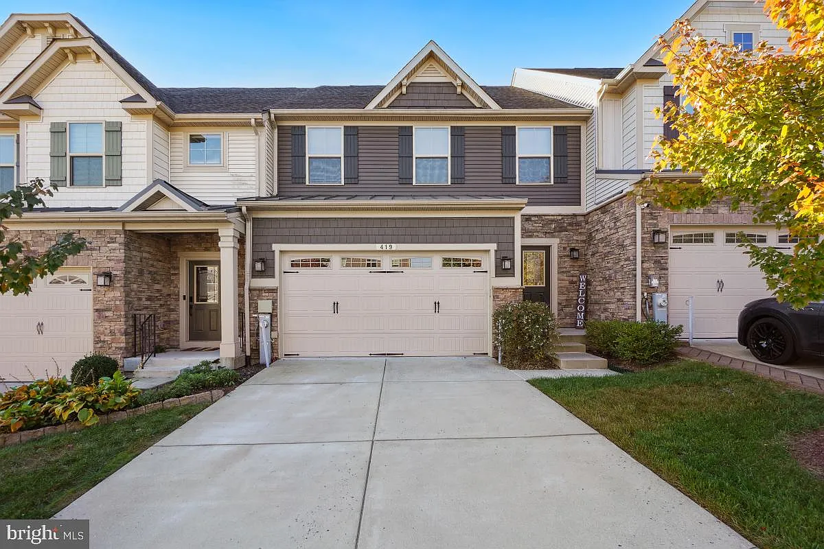 419 Zeman Dr photo 1