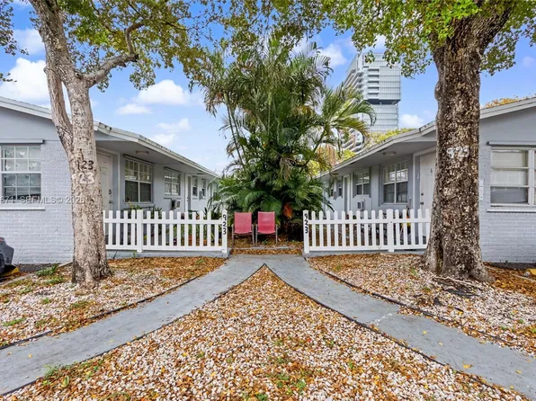 923 SE 2nd Ave, Hallandale Beach, FL