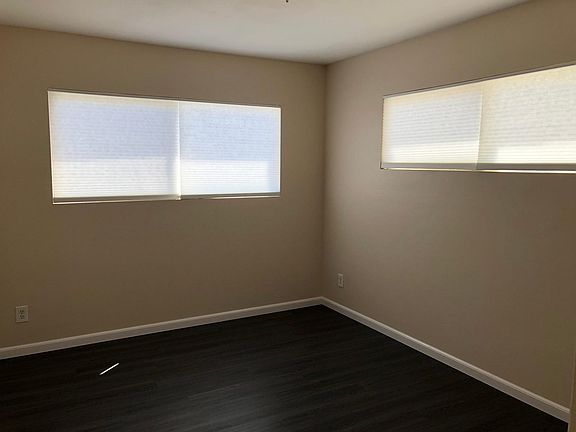 5th image of 3174 Adams Ave