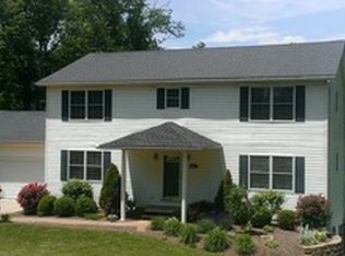 202 Hillview Dr, Aurora, IN 47001