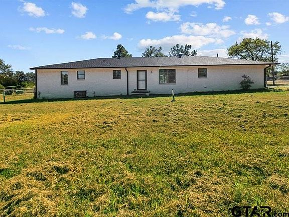 4th image of 17014 Woodcrest Cir