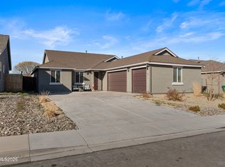 546 Country Hollow Dr, Fernley, NV 89408