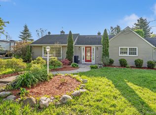 2450 Covert Rd, Burton, MI 48509