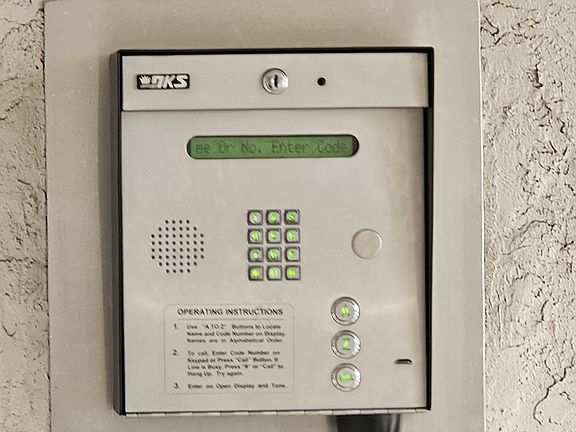 4th image of 3078 Broadway Unit 208