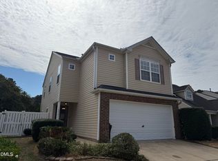 5561 Roan Mountain Pl, Raleigh, NC 27613