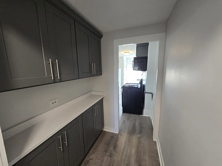 362 East St #3 — Photo 3