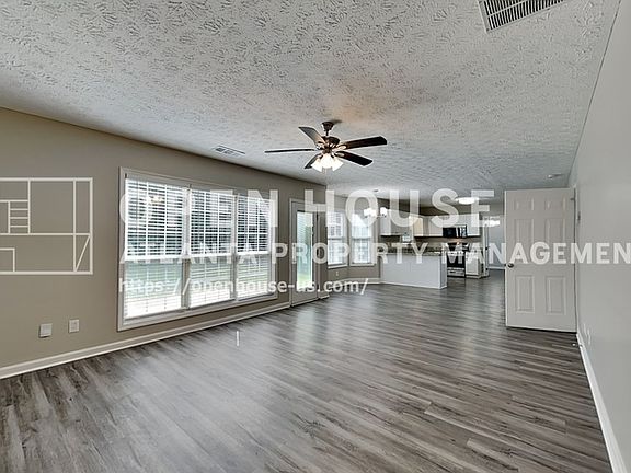 4th image of 105 Meadow Crest Ct