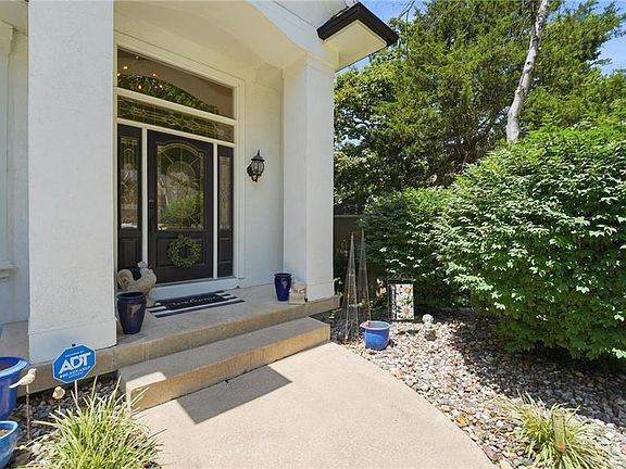 4th image of 10340 S Hollis Ln