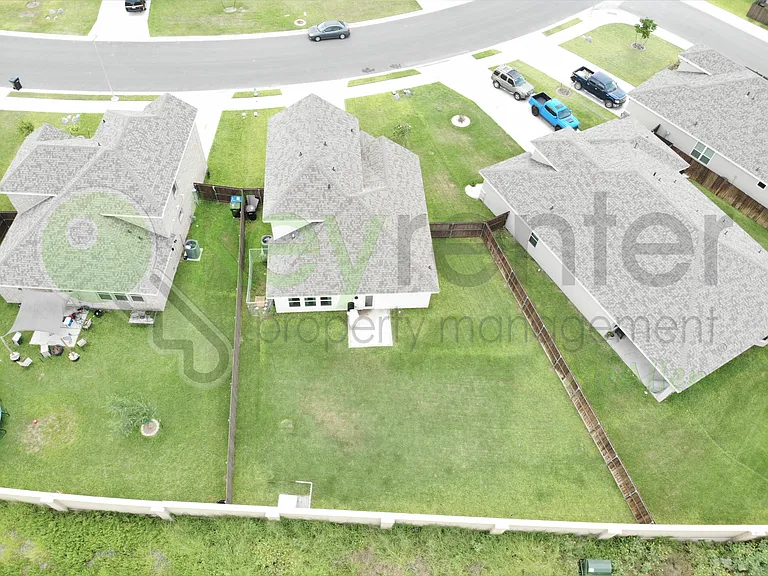5716 River Rd — Photo 47