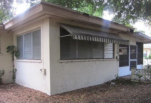 2nd image of 1512 Barbara Ave