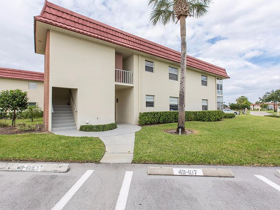 1st image of 50 Woodland Dr APT 102