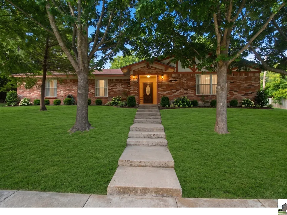 616 Manning Dr