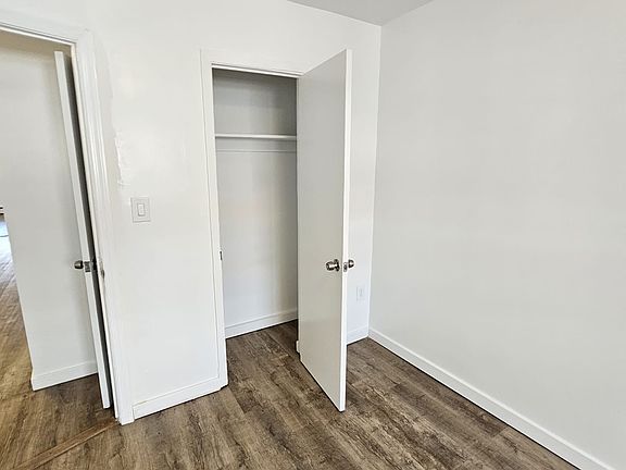 5th image of 448 Screvin Ave #2