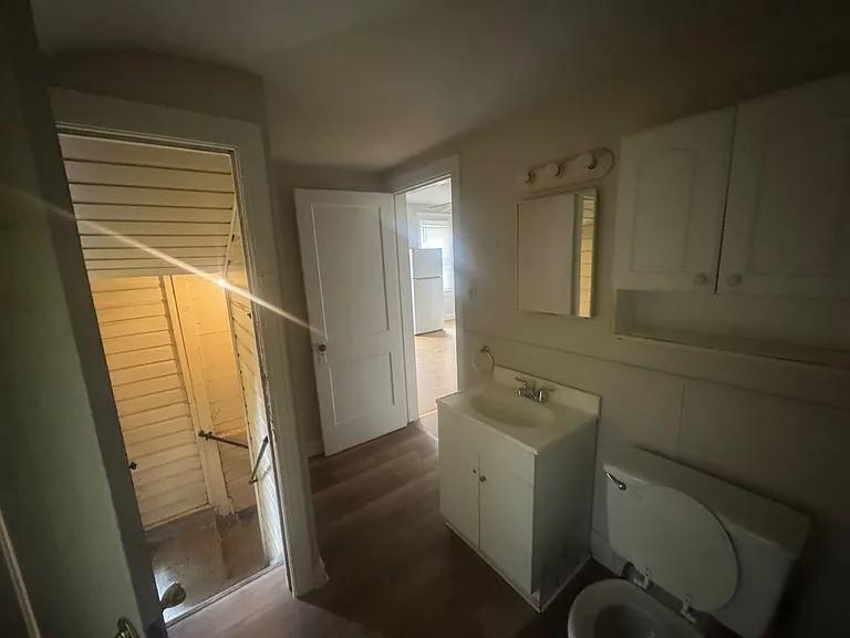 6401 Gertrude Ave — Photo 16