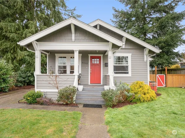 9009 32nd Avenue SW, Seattle, WA 98126