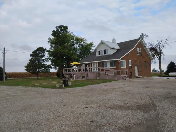 10788 N 1000 East Rd, Chenoa, IL 61726