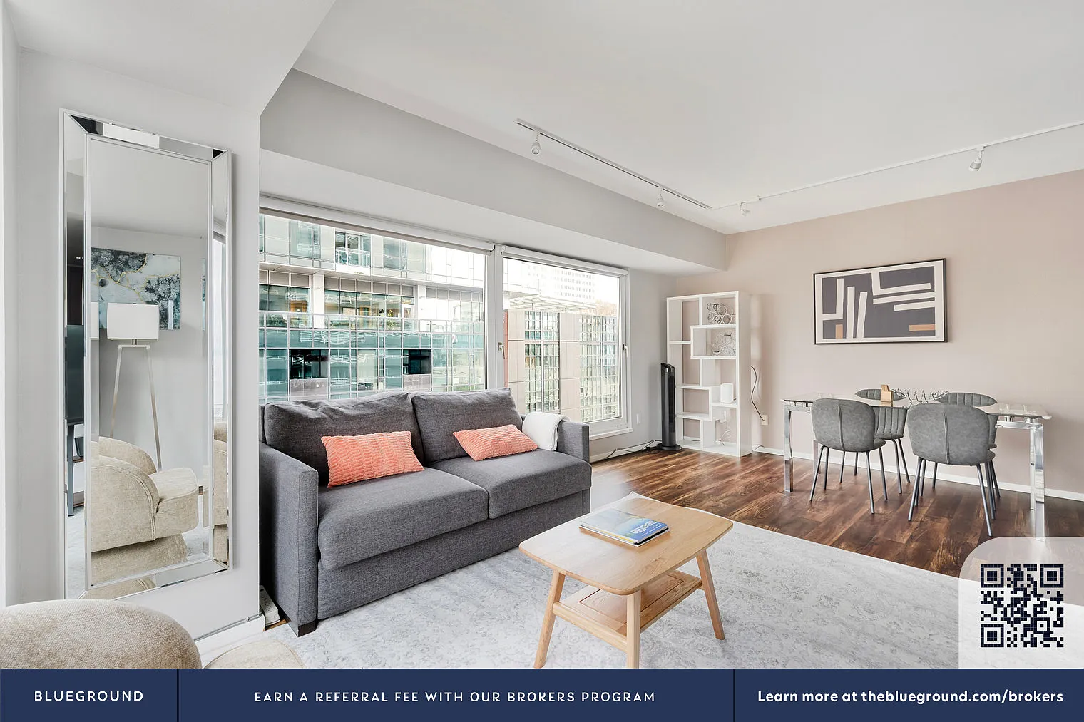 2 bed, 2.0 bath, 1006 sqft, $3,180 — Photo 3
