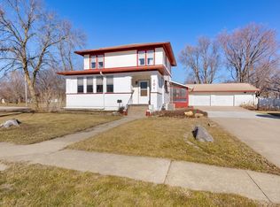 701 2nd Ave, Mount Lake, MN 56159