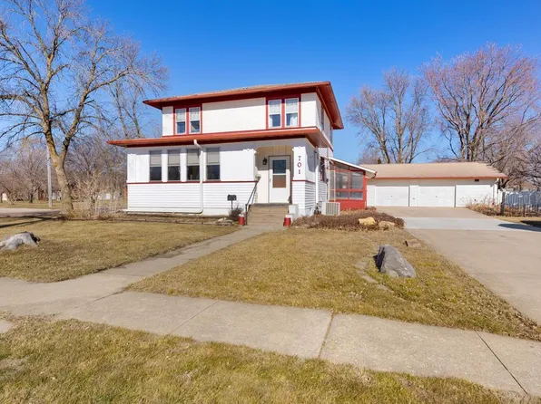 701 2nd Ave, Mount Lake, MN 56159