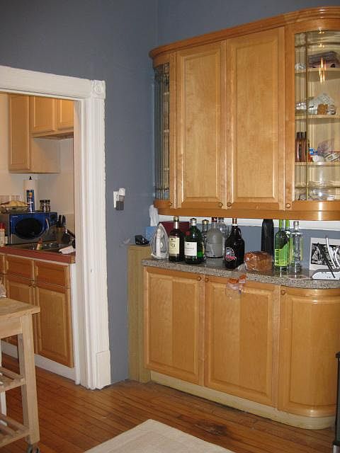 2nd image of 820 W Belmont Ave APT 3N
