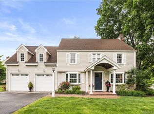 36 Paxton Rd, West Hartford, CT 06107