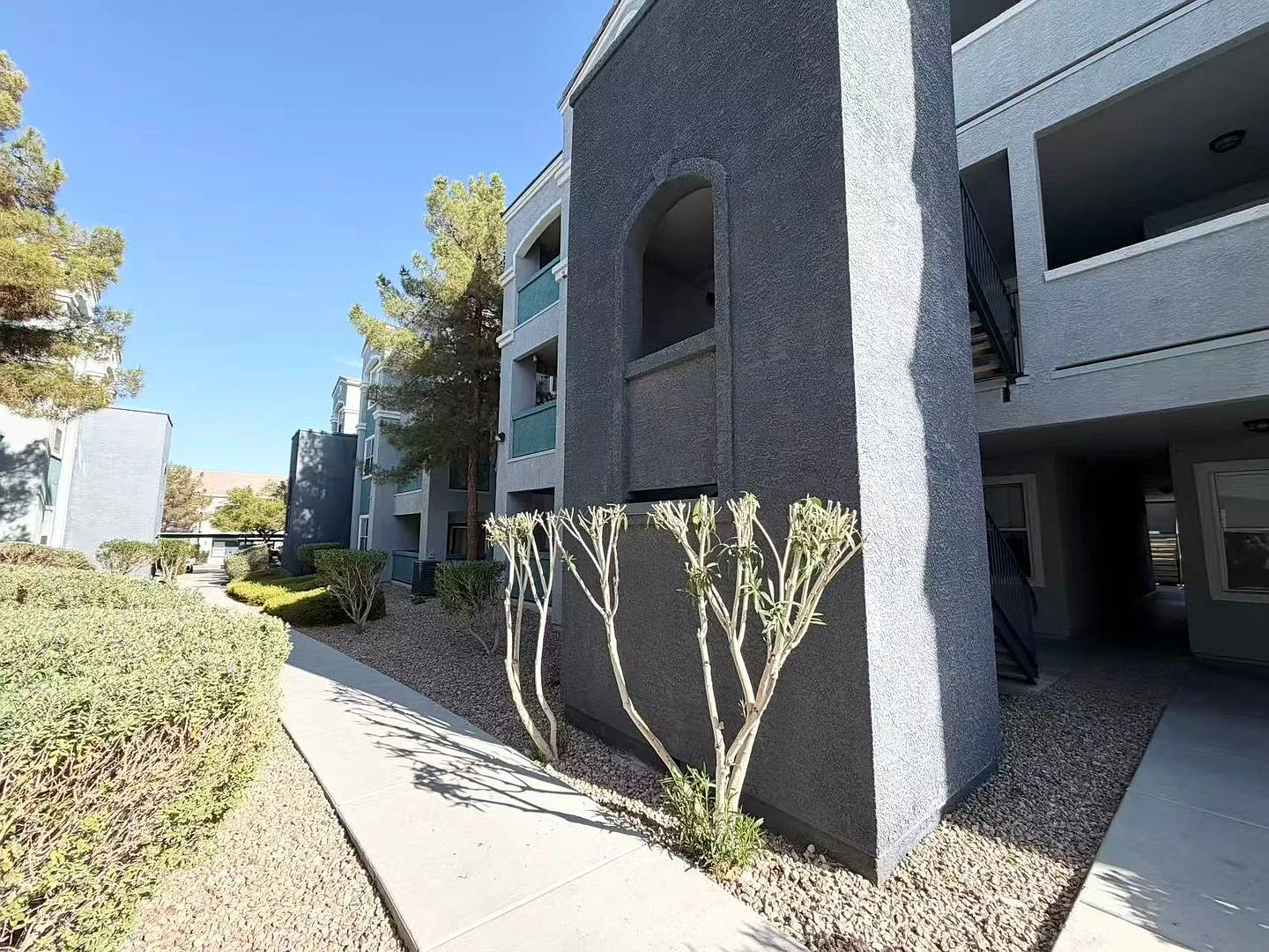 Sweet condo on the first leve — Photo 2