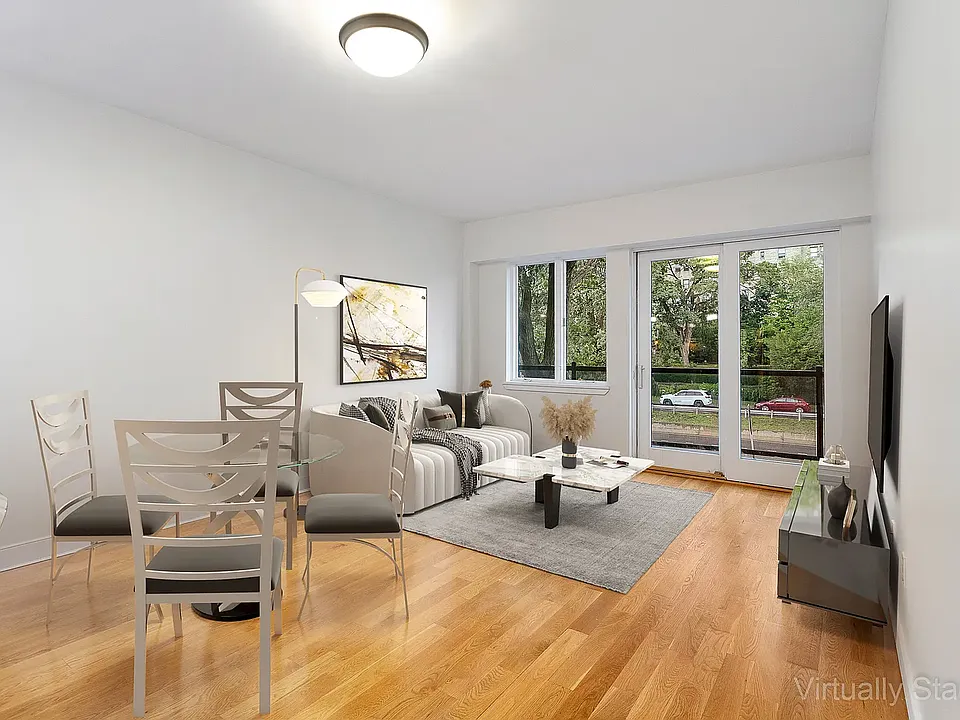 2727 Henry Hudson Pkwy W #503