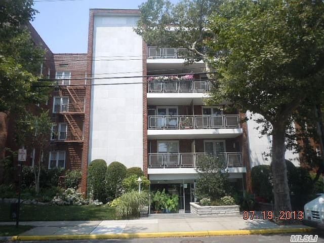 1st image of 100 Brooklyn Ave APT 1E