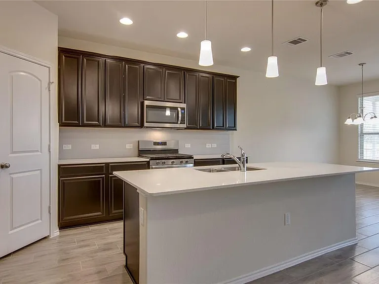 6621 Hartlage St — Photo 16