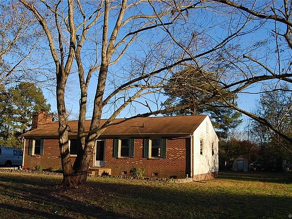 3rd image of 6719 Reinhold Dr