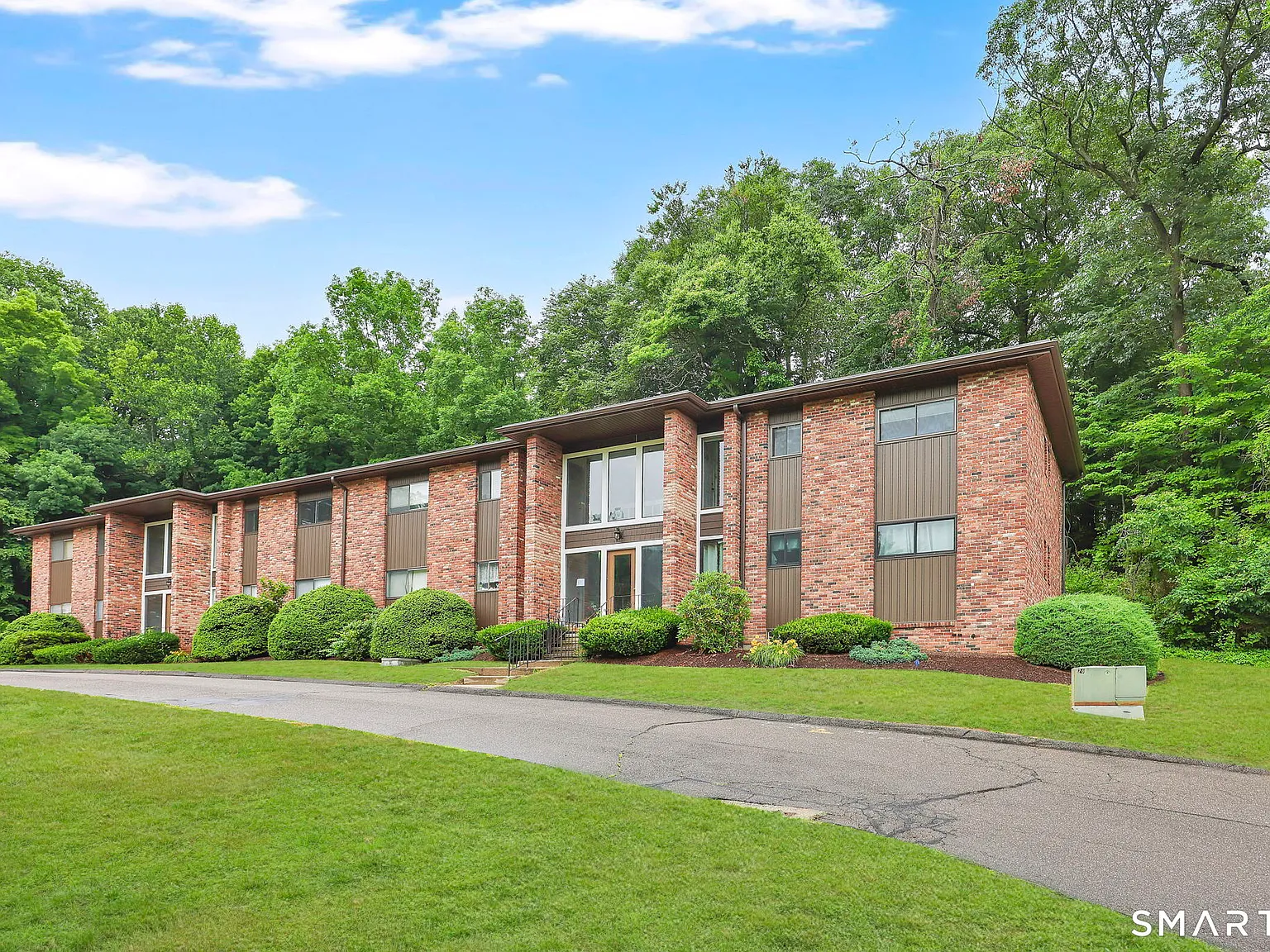 2 bed, 1.5 bath, 1000 sqft, $2,500 — Photo 4