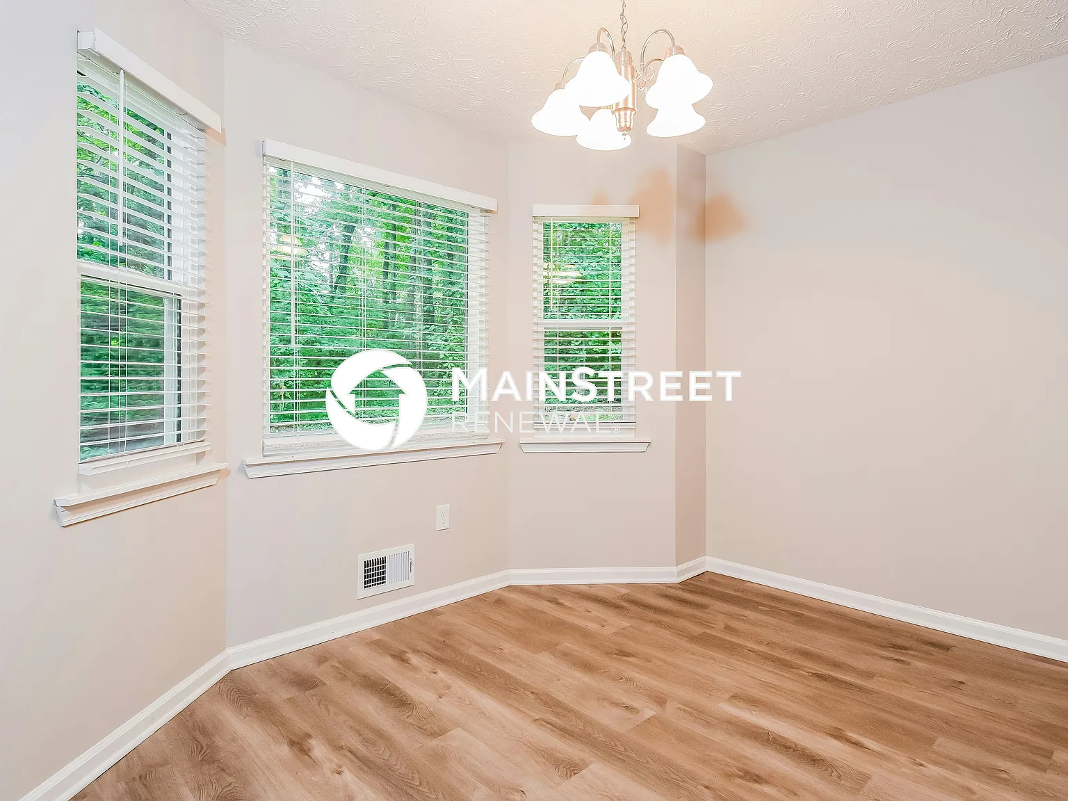 479 MILL LN — Photo 4