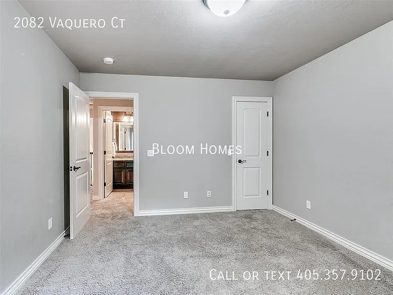 2082 Vaquero Ct — Photo 10