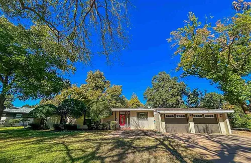 3204 Martin Blvd Photo 1