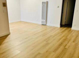 19925 Roscoe Blvd, Winnetka, CA 91306