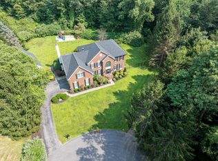 11 Mathews Ln, Somers, NY 10589