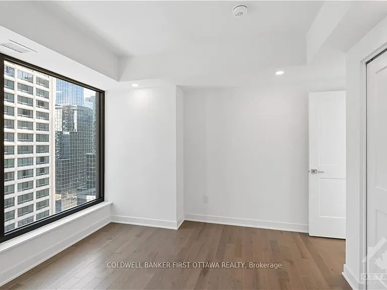 340 Queen St #1407 — Photo 20