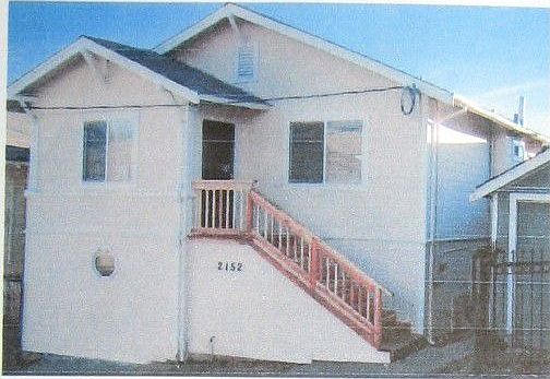 Private Backyeard, 2 story