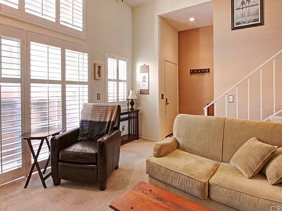 4th image of 7320 Balboa Blvd Unit 119