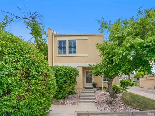 2749 S Victor Street, Aurora, CO 80014