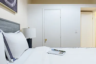 Rented by ER (DO NOT USE)