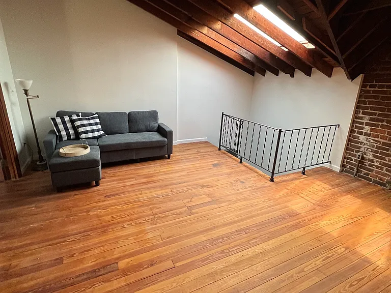 20 E 18th St #3 — Photo 9