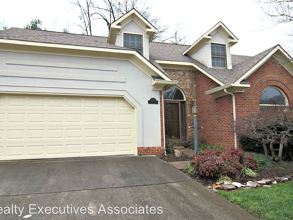 1st image of 8505 Oxford Dr